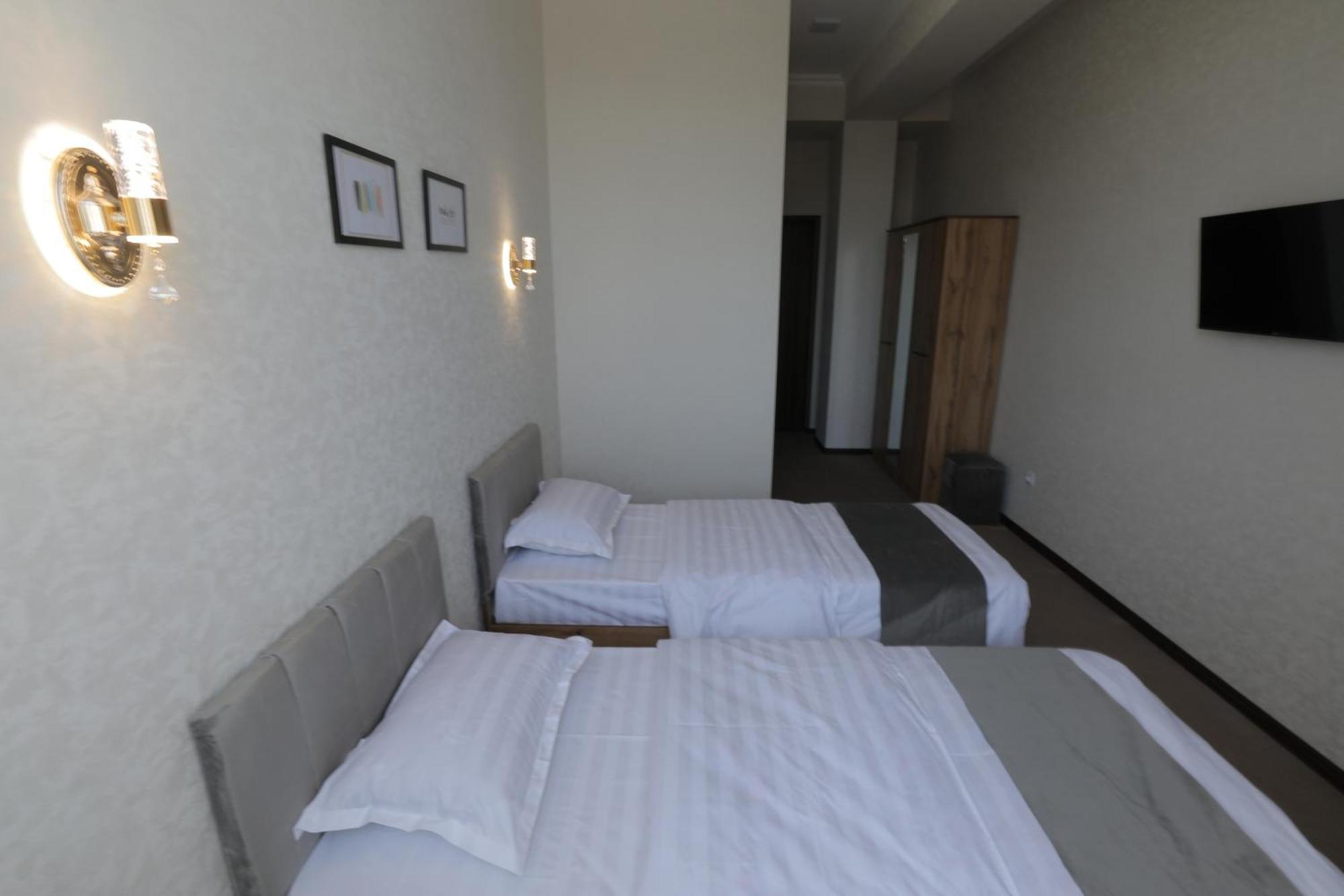 Resident Hotel Tasken Kültér fotó