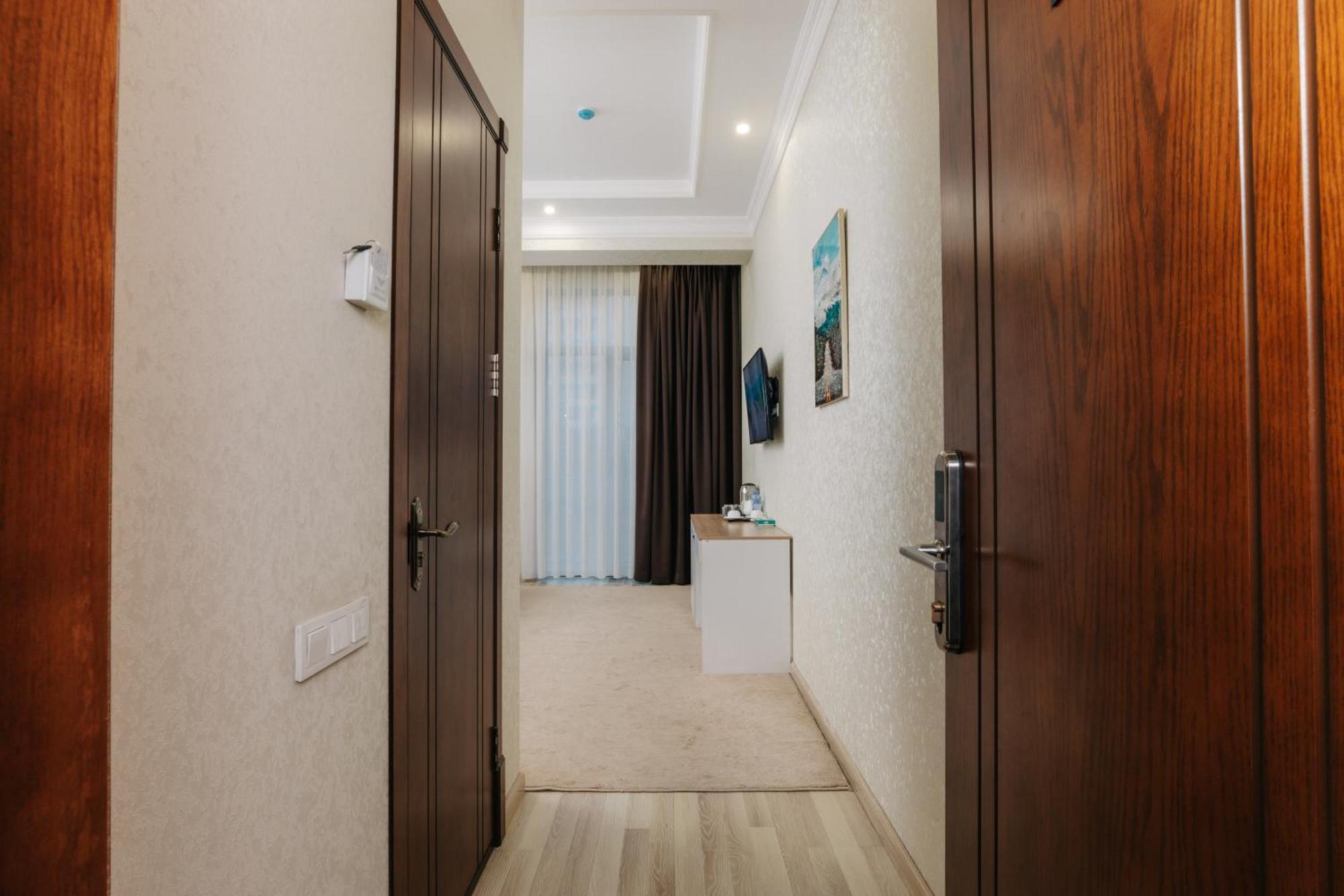 Resident Hotel Tasken Kültér fotó